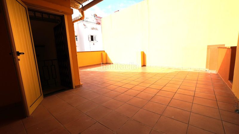 Foto 1e2d0f29-5c1b-4987-b5d1-90761c143b92. Casa amb aparcament a Schamann - Rehoyas Palmas de Gran Canaria (Las)