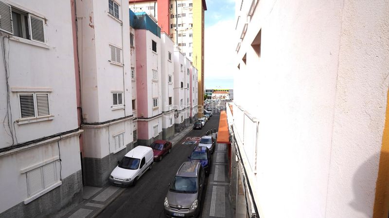 Foto 6c46c59c-6167-49d1-aba5-7c02e619b90c. Casa amb aparcament a Schamann - Rehoyas Palmas de Gran Canaria (Las)