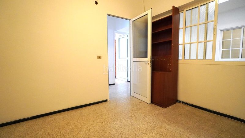 Foto ac0a4734-1f47-4fd5-8c7d-81bd0641d19a. Casa amb aparcament a Schamann - Rehoyas Palmas de Gran Canaria (Las)