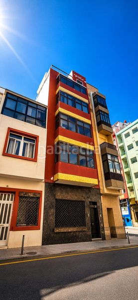Foto ce710b01-74cd-4ab5-9f99-e4da7842f6b7. Edificio en Guanarteme Palmas de Gran Canaria (Las)
