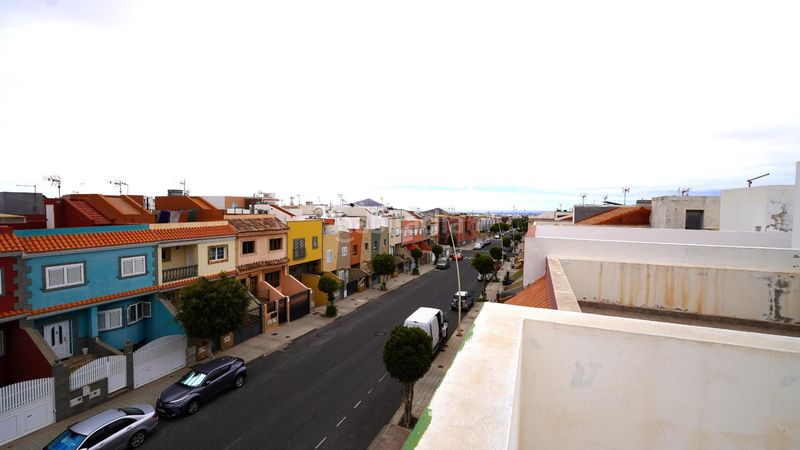 Foto 1068f97e-32e6-46c3-bd80-58a6660288f9. Semi detached house with parking in Cruce de Arinaga Agüimes