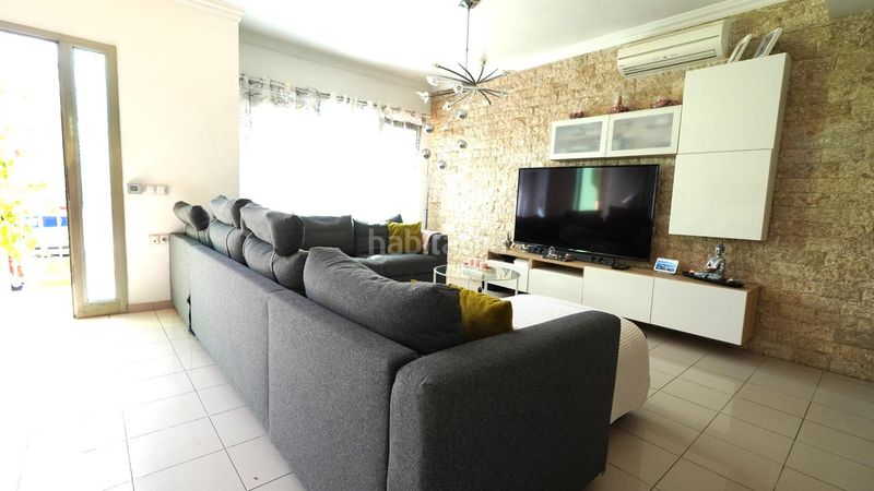 Foto 67a633d3-7647-4829-87a1-4aa0e408f66a. Semi detached house with parking in Cruce de Arinaga Agüimes