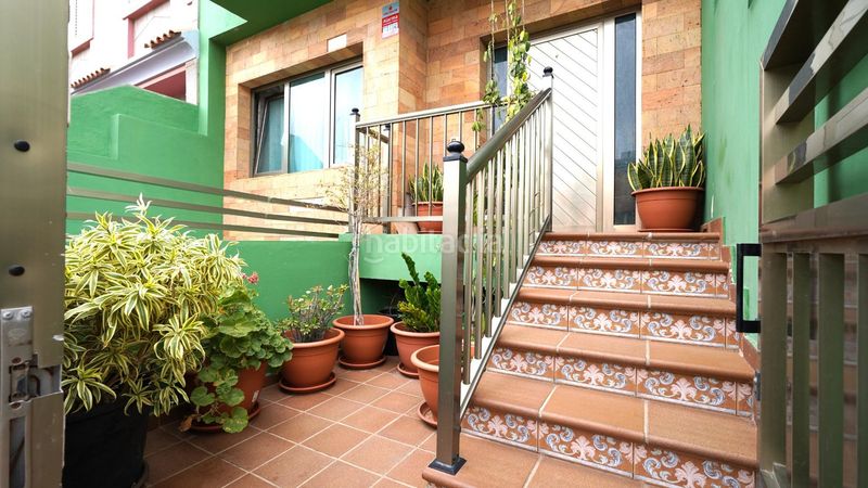 Foto 7a9186e7-be50-4549-ba50-3d796efeccf3. Semi detached house with parking in Cruce de Arinaga Agüimes