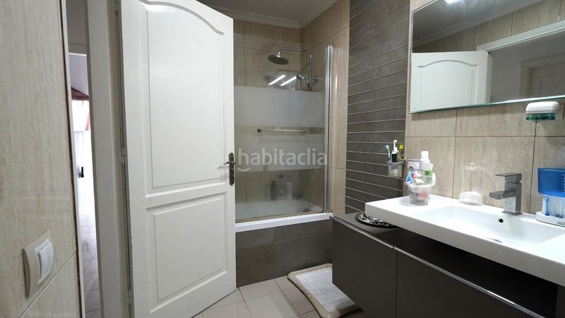 Foto f6ec50f7-ea3f-4c53-9f75-b6a02e6f668c. Semi detached house with parking in Cruce de Arinaga Agüimes
