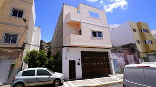 Haus in San Crist�bal - Playa de la Laja. Amplia propiedad en las palmas ideal para familias y inversionis