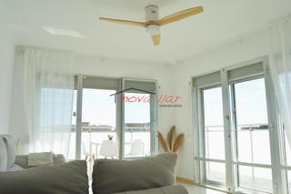 tic  Menorca de. Encantador apartamento con amplia terraza y vistas al mar