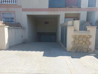 Car parking in Centre. Plaza de parquin en miami