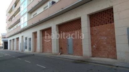 Foto 6102a792-fd6d-44f2-b8bd-cc4e30bef0d3. Local comercial a Móra d´Ebre