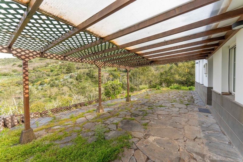 Foto 2d7e5c3b-1abd-4b15-8d05-d5e61e77e628. Lloguer casa amb aparcament piscina a Tegueste