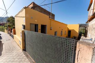 Casa en Vega Lagunera. Casa terrera en venta en las gavias, san cristbal de la laguna