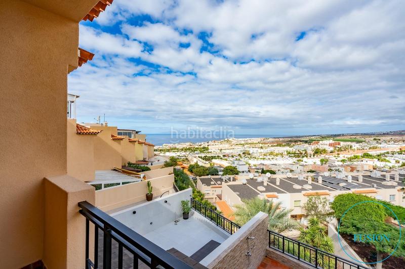 Foto 21aceb34-d767-4321-81a9-83ecc02a8f38. Casa adossada amb aparcament piscina a Torviscas Centro y Alto Adeje