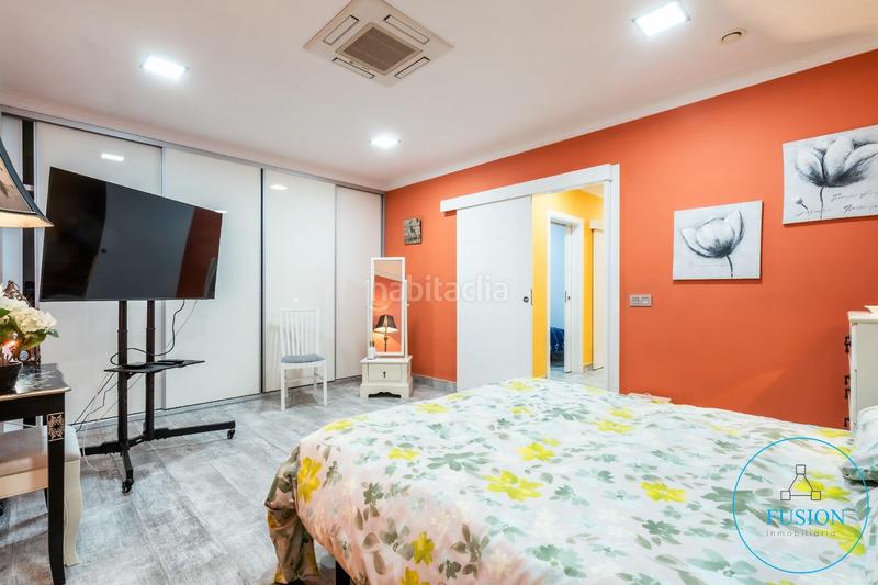 Foto 27f250e3-cb5f-49eb-9a0a-10af6f2f707d. Casa adossada amb aparcament piscina a Torviscas Centro y Alto Adeje