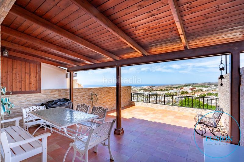 Foto 2a414b91-cdbe-4975-9243-86796f0fc265. Casa adossada amb aparcament piscina a Torviscas Centro y Alto Adeje