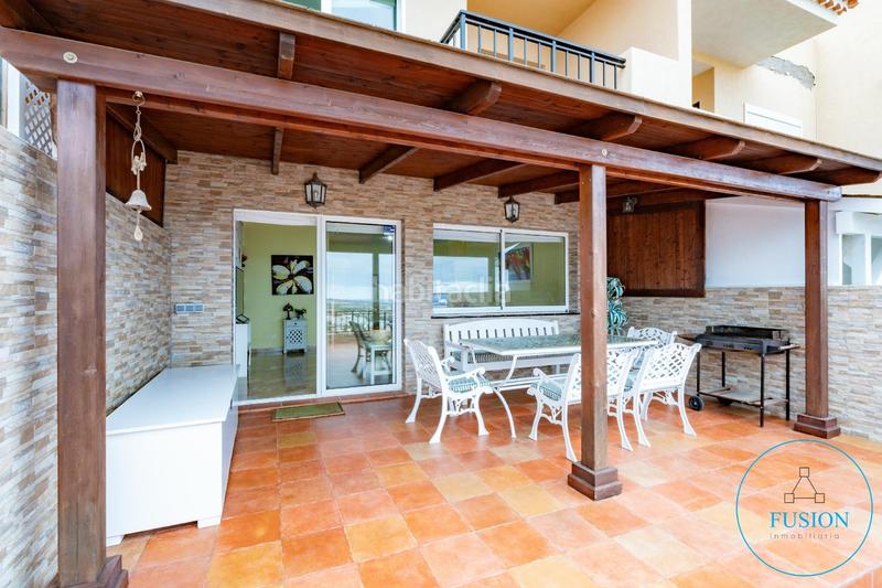 Foto 3a81ed47-a1ee-42a4-be8b-a3c8ee82fd0e. Casa adossada amb aparcament piscina a Torviscas Centro y Alto Adeje