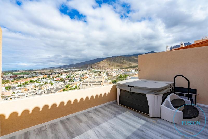 Foto 64a00f9d-c1ae-427f-854a-56287f70849d. Casa adossada amb aparcament piscina a Torviscas Centro y Alto Adeje