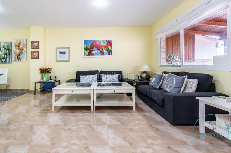 Foto 75c2e957-9c67-45eb-98bc-64e2fe869387. Casa adossada amb aparcament piscina a Torviscas Centro y Alto Adeje