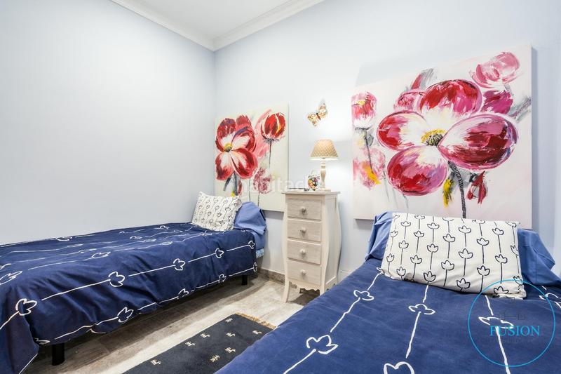 Foto 89a40038-933d-4075-a862-589c8dbce32e. Casa adossada amb aparcament piscina a Torviscas Centro y Alto Adeje