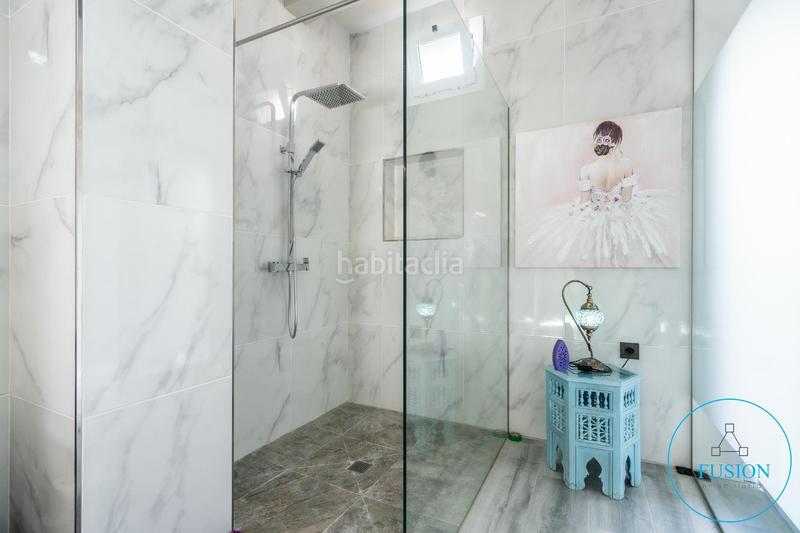 Foto 90518d91-9fbd-46b9-95e7-bcec3b215049. Casa adossada amb aparcament piscina a Torviscas Centro y Alto Adeje