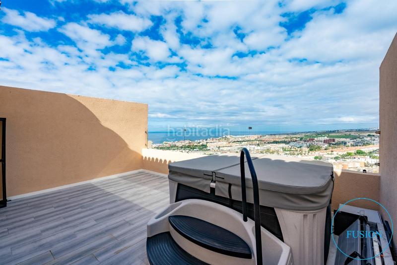 Foto b4f85d33-fb65-43c0-b343-63adcba23021. Casa adossada amb aparcament piscina a Torviscas Centro y Alto Adeje