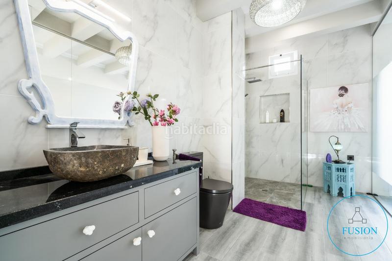 Foto df6ef287-f7ff-43d2-836e-cd022a79bbbd. Casa adossada amb aparcament piscina a Torviscas Centro y Alto Adeje