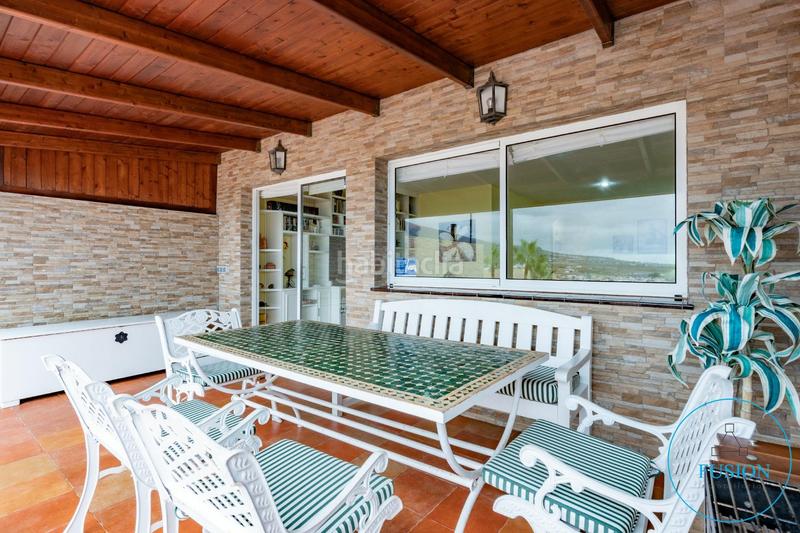 Foto f7a3e683-e74b-42c8-a22e-9b3df4181710. Casa adossada amb aparcament piscina a Torviscas Centro y Alto Adeje