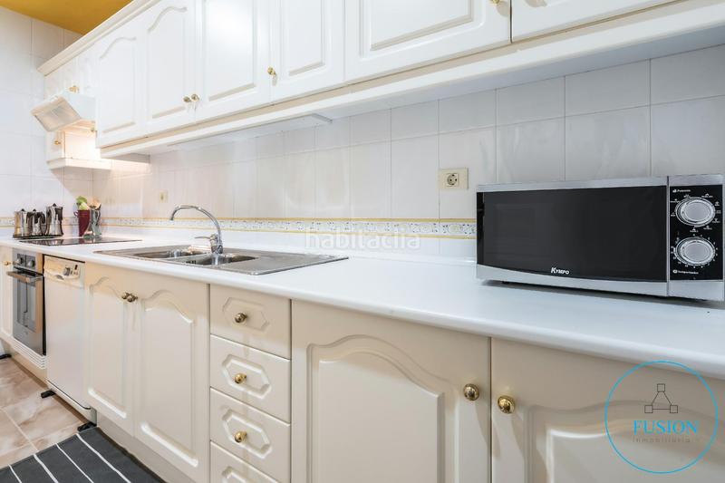 Foto fcfb7837-6b3a-4a30-a708-4a71fe89a0d2. Casa adossada amb aparcament piscina a Torviscas Centro y Alto Adeje