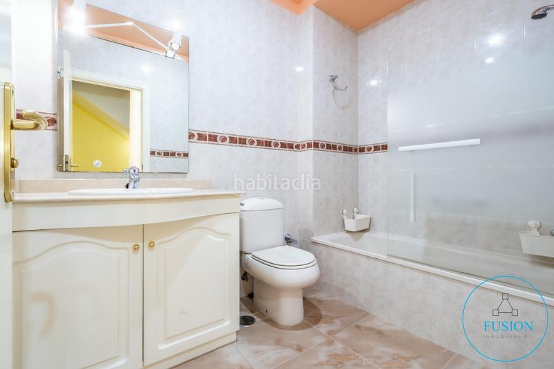 Foto fdefd3dd-8dc2-4b0f-9b4d-78eaf1688b51. Casa adossada amb aparcament piscina a Torviscas Centro y Alto Adeje