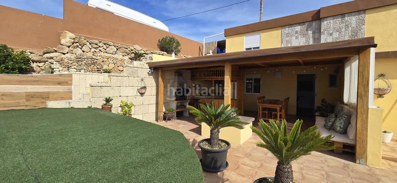 Foto eb98a2f0-eb26-4459-86a5-181868cbabbf. Xalet a calle lomo de perez 17 a Fasnia