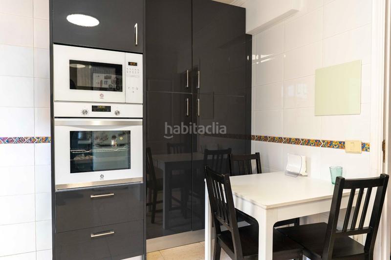 Foto 12ce94a5-d2df-4b33-a147-453239d7010e. Casa adosada en calle alcalde jose hernandez 9 adosado con terrazas, garaje doble y placas solares en el centro en Tegueste