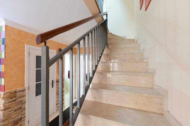 Foto 92c0beed-fbbd-4de6-88fa-c906c0adcba0. Casa adosada en calle alcalde jose hernandez 9 adosado con terrazas, garaje doble y placas solares en el centro en Tegueste