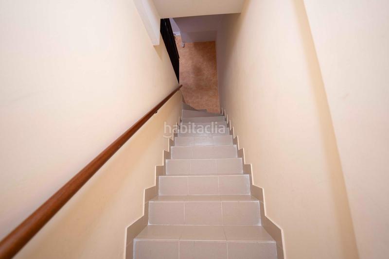 Foto 973a73d7-d43d-493e-9528-3f2ca6374771. Casa adosada en calle alcalde jose hernandez 9 adosado con terrazas, garaje doble y placas solares en el centro en Tegueste