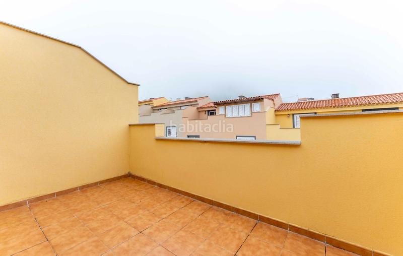 Foto f1430090-947f-4b76-9f83-691e6f162c0a. Casa adosada en calle alcalde jose hernandez 9 adosado con terrazas, garaje doble y placas solares en el centro en Tegueste