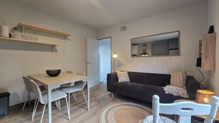Miete Haus in San Martín del Rey Aurelio. Casa reformada de 3 dormitorios en entorno natural  alquiler de