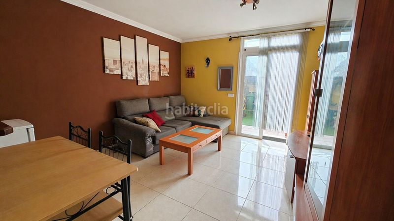 Foto 192ef611-1ef0-4539-a1c2-99194af44979. Casa adossada a Arafo