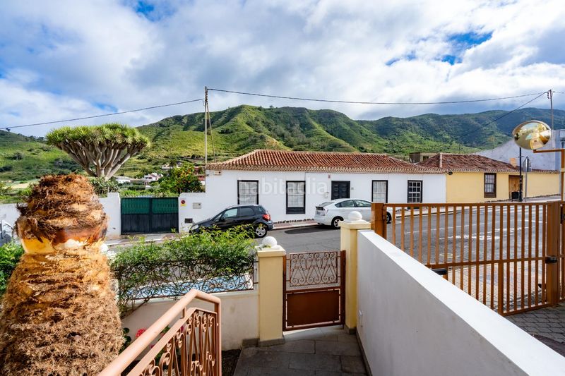 Foto ca2b3054-46bb-441c-abb4-3306f797830f. Casa adossada amb aparcament a Tegueste