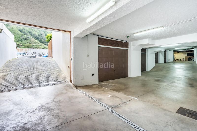 Foto f9288707-cc78-4c0b-9511-16fa29a71748. Casa adossada amb aparcament a Tegueste