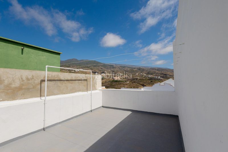 Foto 96b76a34-1e72-4b2b-875c-d71c56e40605. Casa amb aparcament a Arico