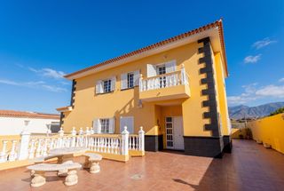 Xalet  Punta la. Espectacular villa independiente en la zona alta de candelaria
