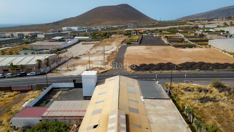 Foto 29873362-5ffa-4502-8131-074db0e9b612. Nau industrial a Arafo