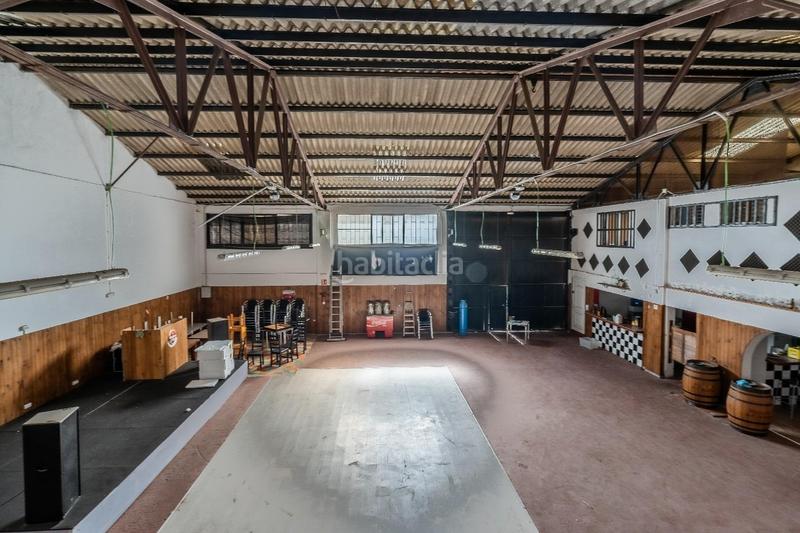 Foto 461adaa5-ef65-4a12-a10f-aac9015ae2ca. Nau industrial a Arafo