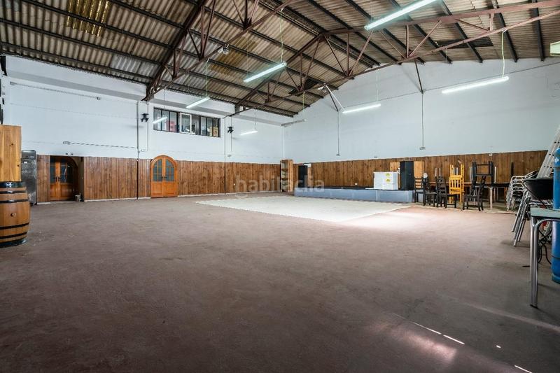 Foto 7d834483-b293-40a0-aa3d-f7f8fc427ea6. Nau industrial a Arafo