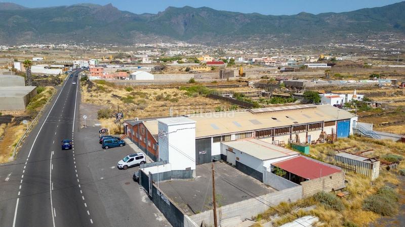 Foto b89e1d36-f7f8-49b0-a1bc-050b1b24203f. Nau industrial a Arafo