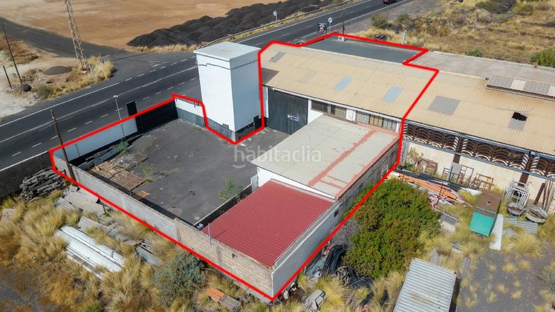 Foto dd7e3489-bb18-42bb-92b5-7007de49a436. Nau industrial a Arafo