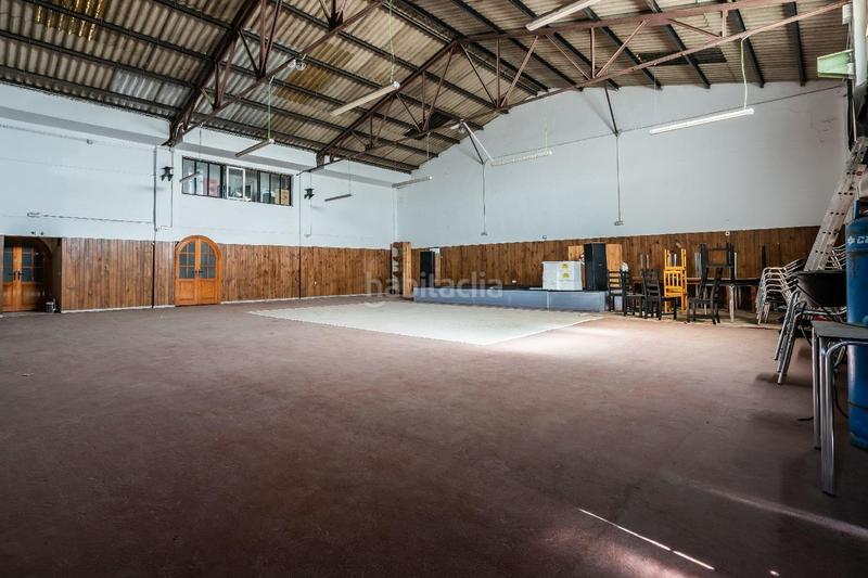 Foto f77ec665-fb18-4665-996b-468c0ce8d548. Nau industrial a Arafo