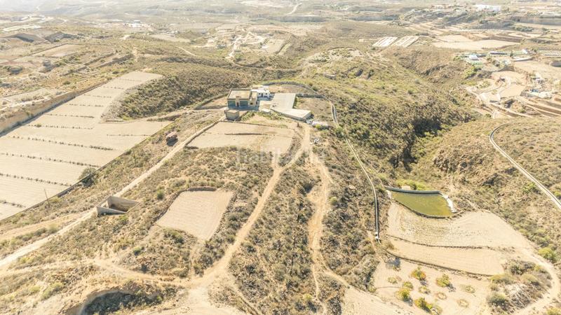 Foto f20a66e9-8dcf-4805-8e2b-d461f3a374ae. Masia a Los Blanquitos Granadilla de Abona