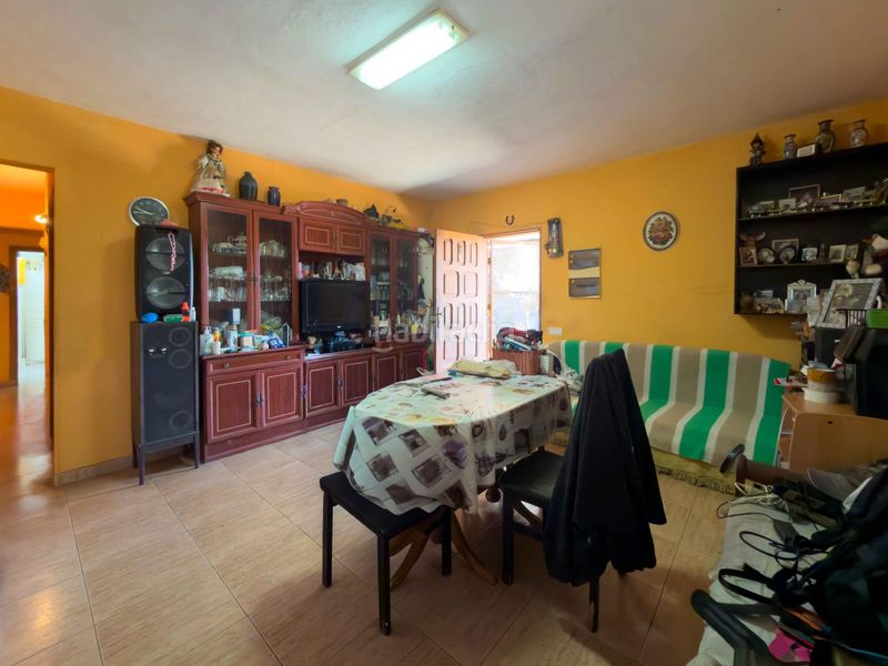 Foto 3ee7800e-2133-4fa2-b632-1264ab218415. Casa  independiente con terreno rústico en Arafo