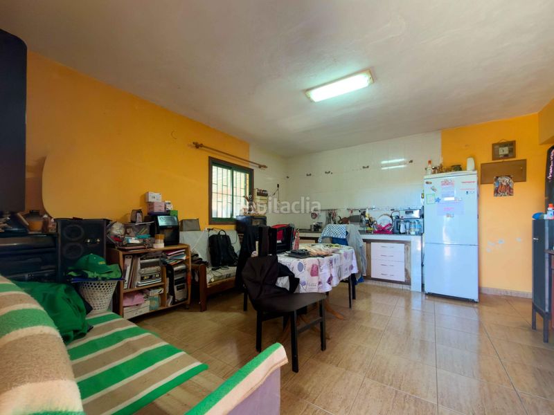 Foto d254c29c-f1cb-4725-8666-382b783b046e. Casa  independiente con terreno rústico en Arafo