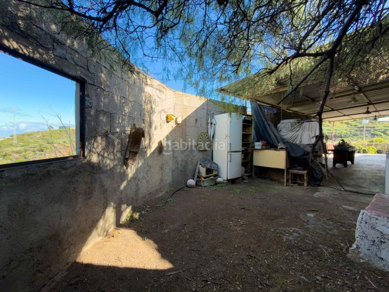 Foto dbe5f0f5-3c44-4042-9bcb-3d771ebeab84. Casa  independiente con terreno rústico en Arafo