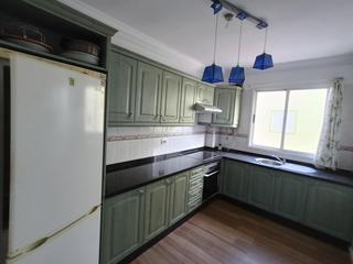 Appartement à Calle volcán krakatoa. Se vende piso de 3 habitaciones con plaza de garaje incluida