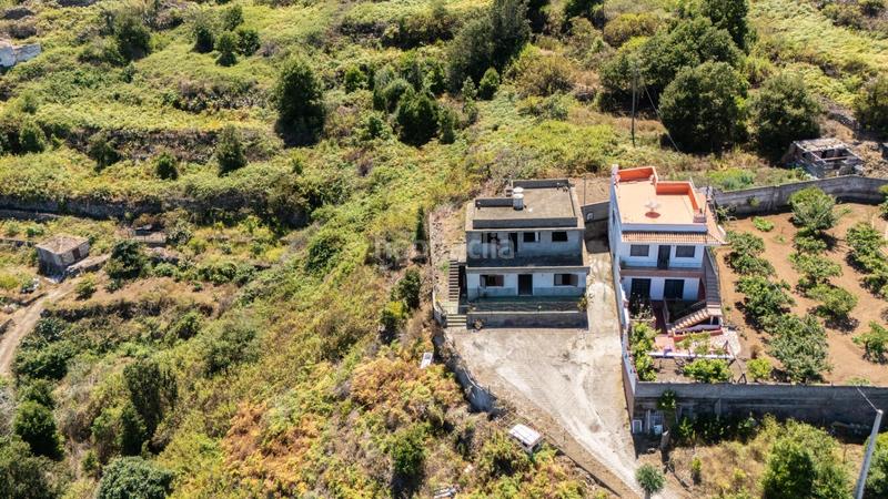 Foto c2d99b89-e035-4e7b-8ea5-b1c05e07ee75. Casa amb aparcament a La Vega - El Amparo - Cueva del Viento Icod de los Vinos